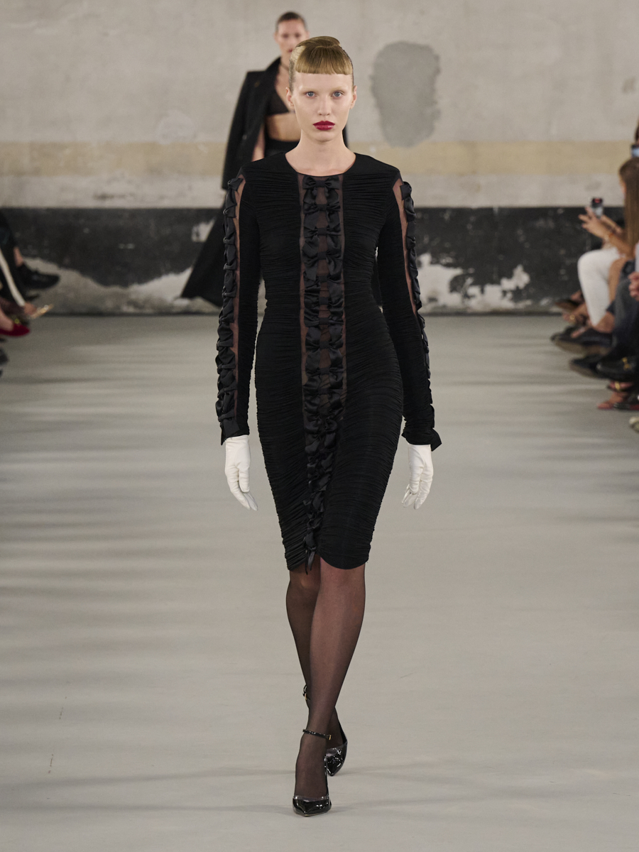Fashion Show SS25 | Elisabetta Franchi