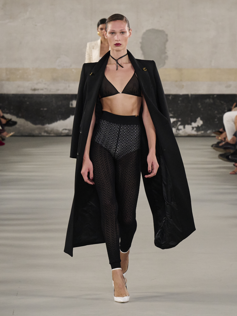 Sfilata Elisabetta Franchi Abbigliamento I Look Della Collezione