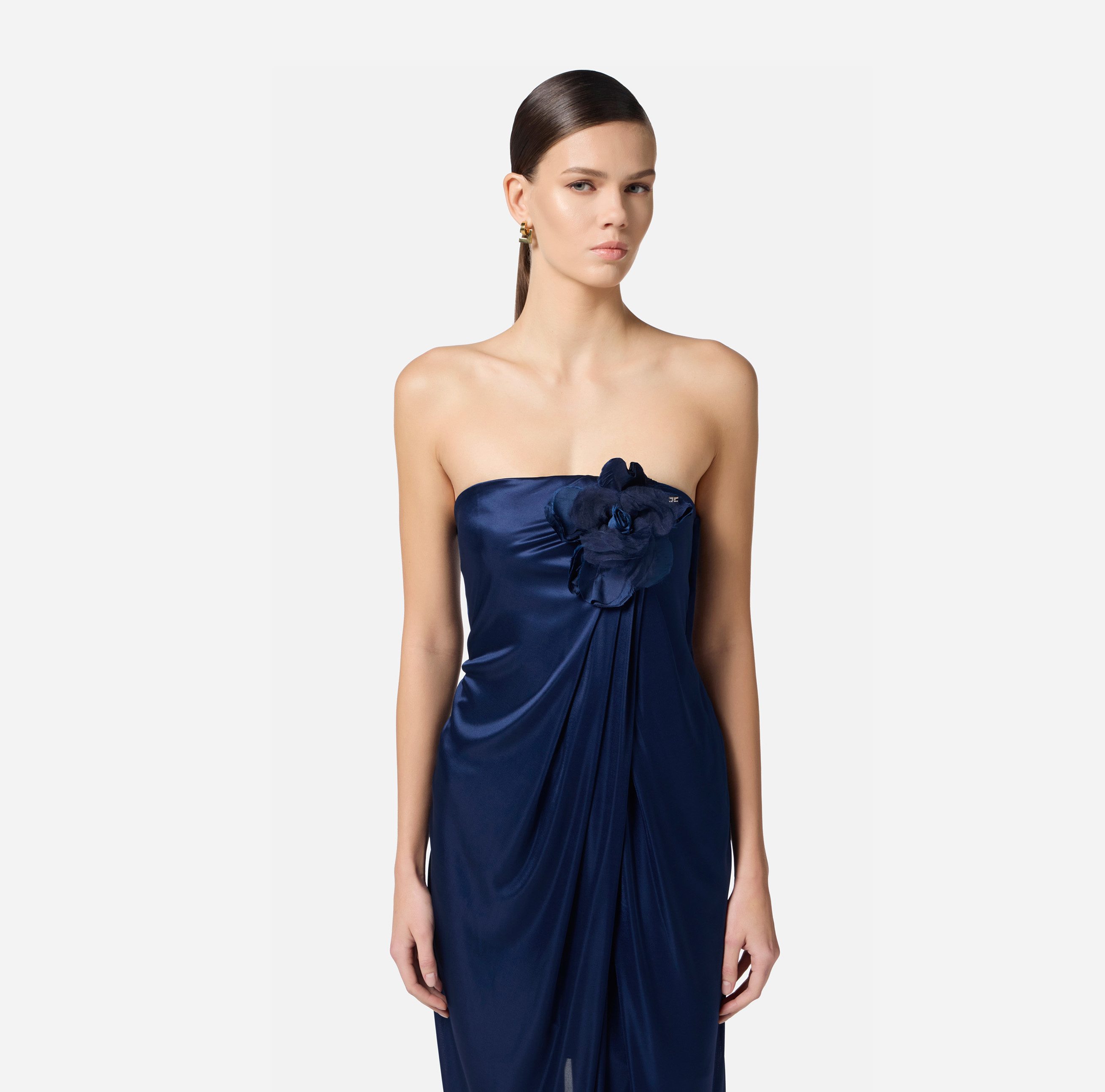 Red Carpet dress made of glossy jersey fabric with