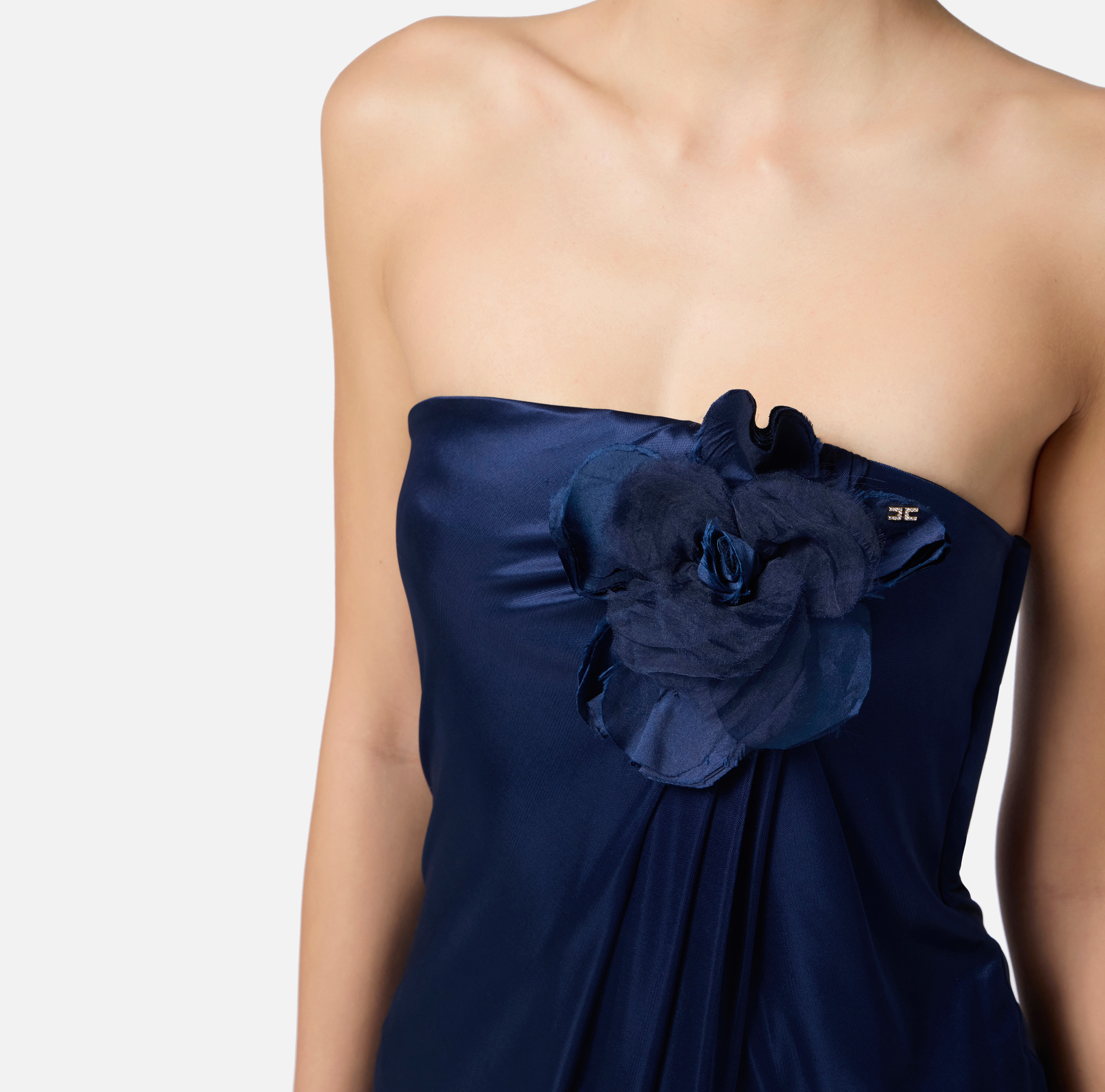 Red Carpet dress made of glossy jersey fabric with