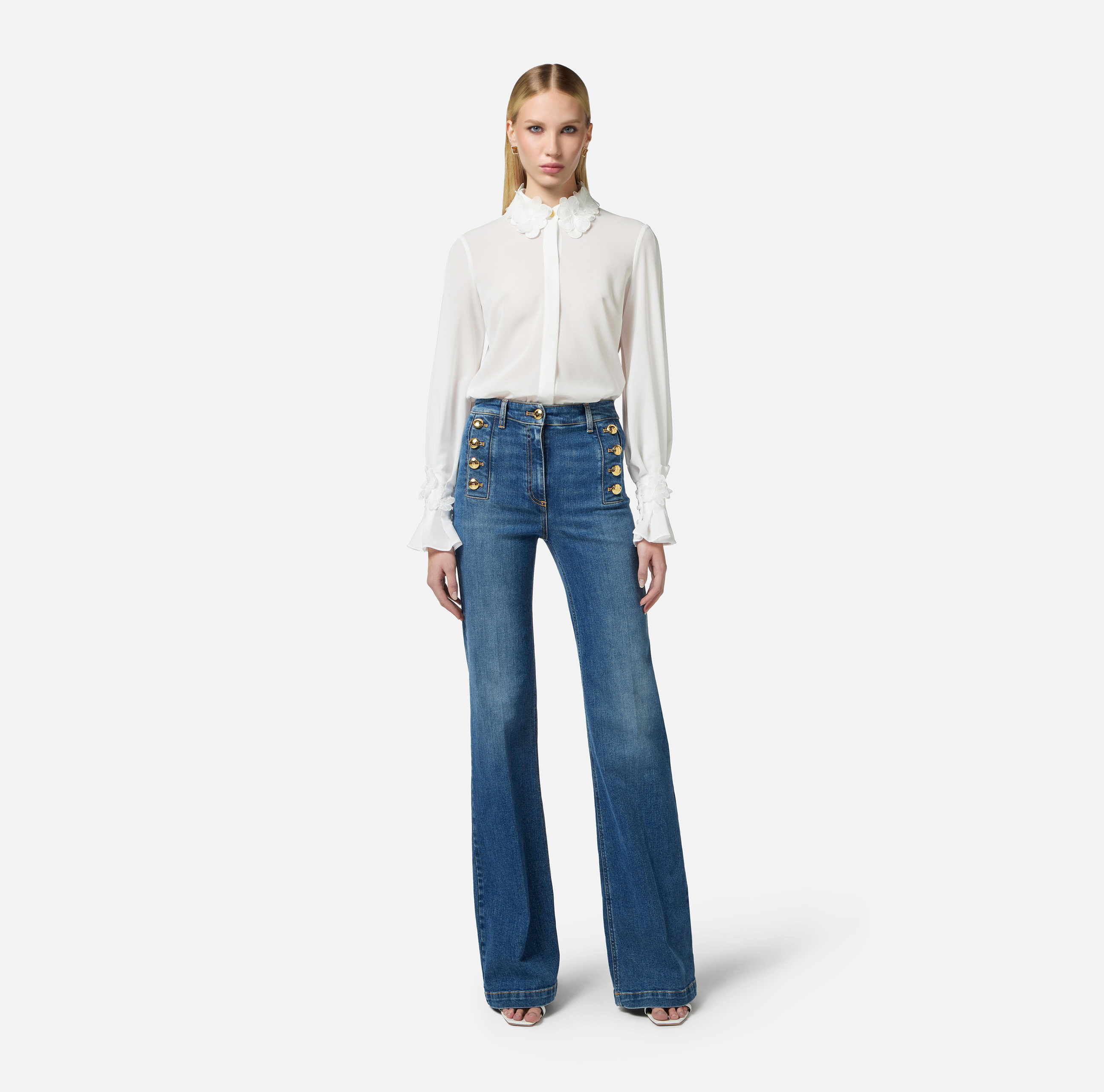 Tシャツ・カットソー ELISABETTA FRANCHI Georgette shirt with floral embroidery CA05451E2 Elisabetta Franchi Georgette Shirt With Lettering