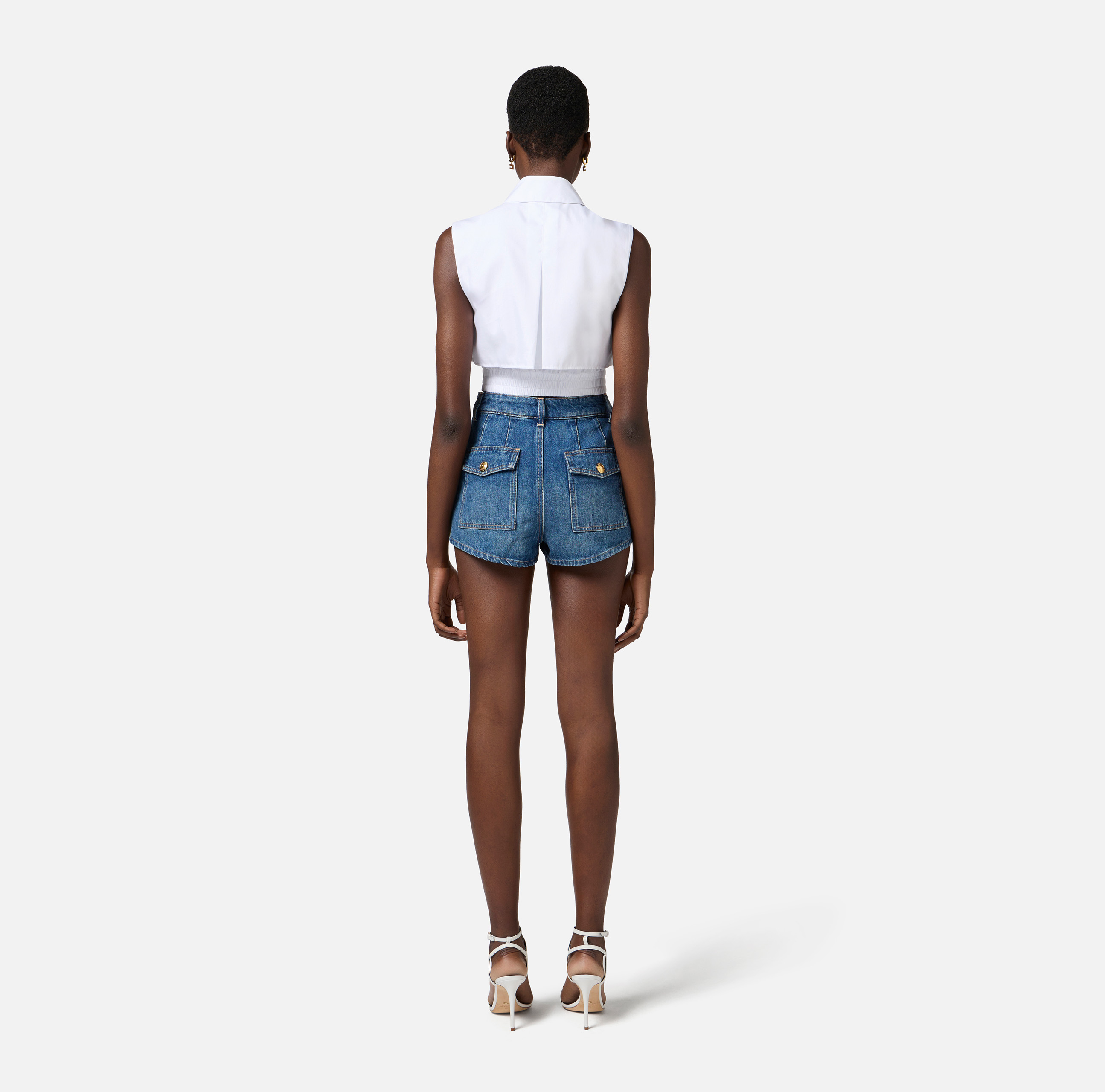 ショートパンツ ELISABETTA FRANCHI Women Shorts  Burmudas PA06751E2 193 Bei Elegant Women's Shorts from Elisabetta Franchi