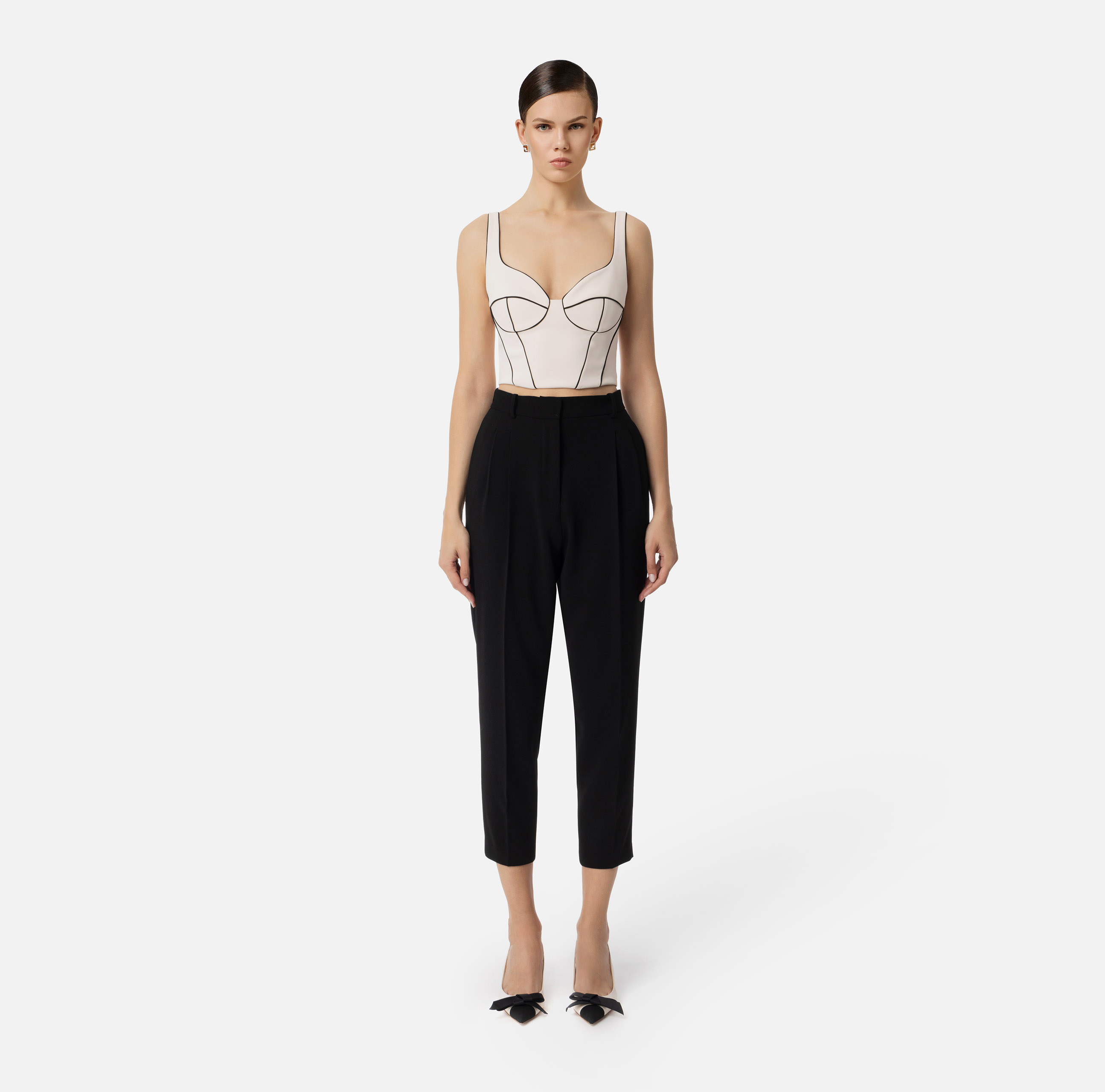 セットアップ Elisabetta Franchi Tailored Black Suit With Structured Elisabetta Franchi Tailored Black Suit With Structured