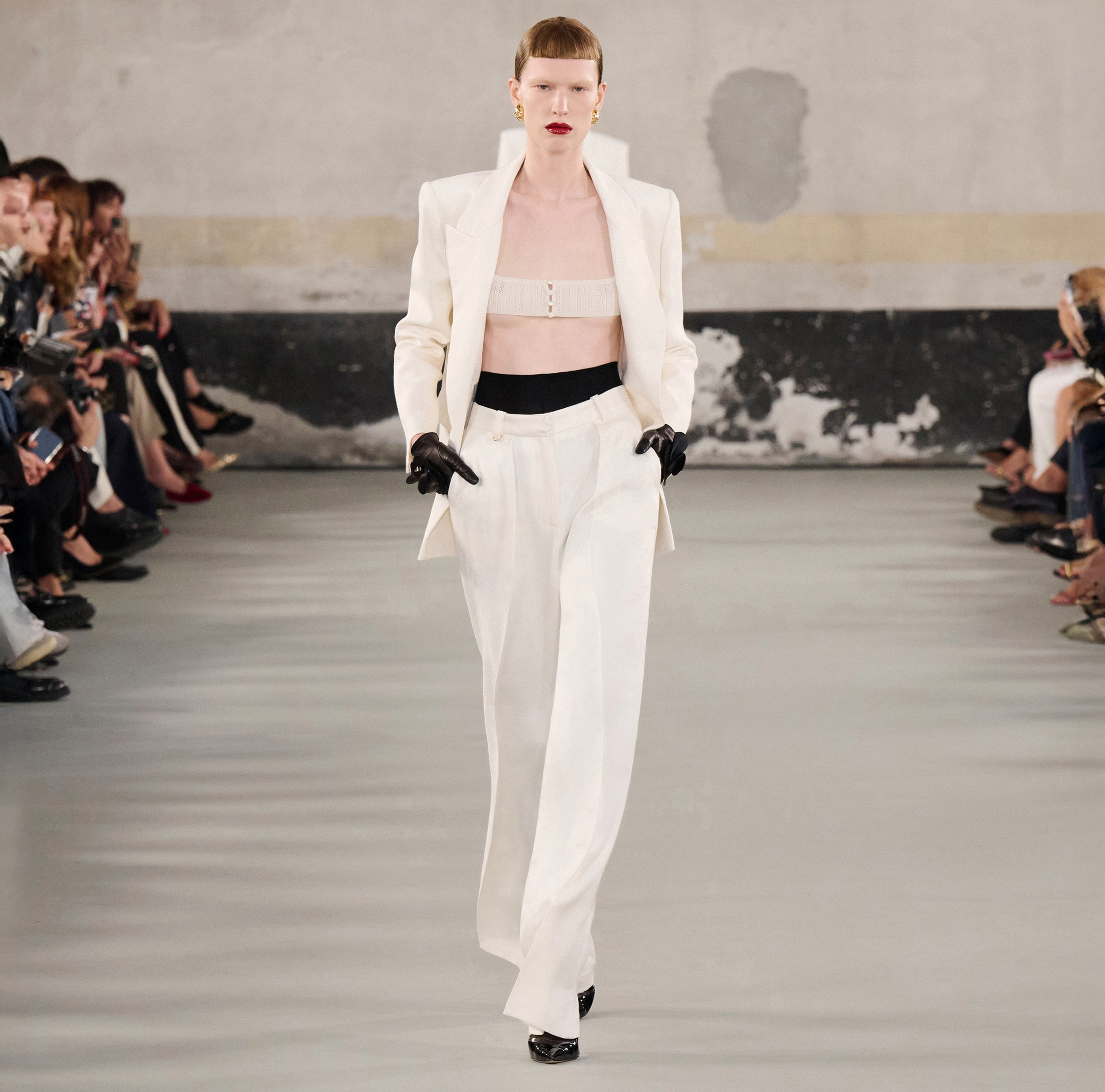 Elegant Women's Trousers and Shorts | Elisabetta Franchi