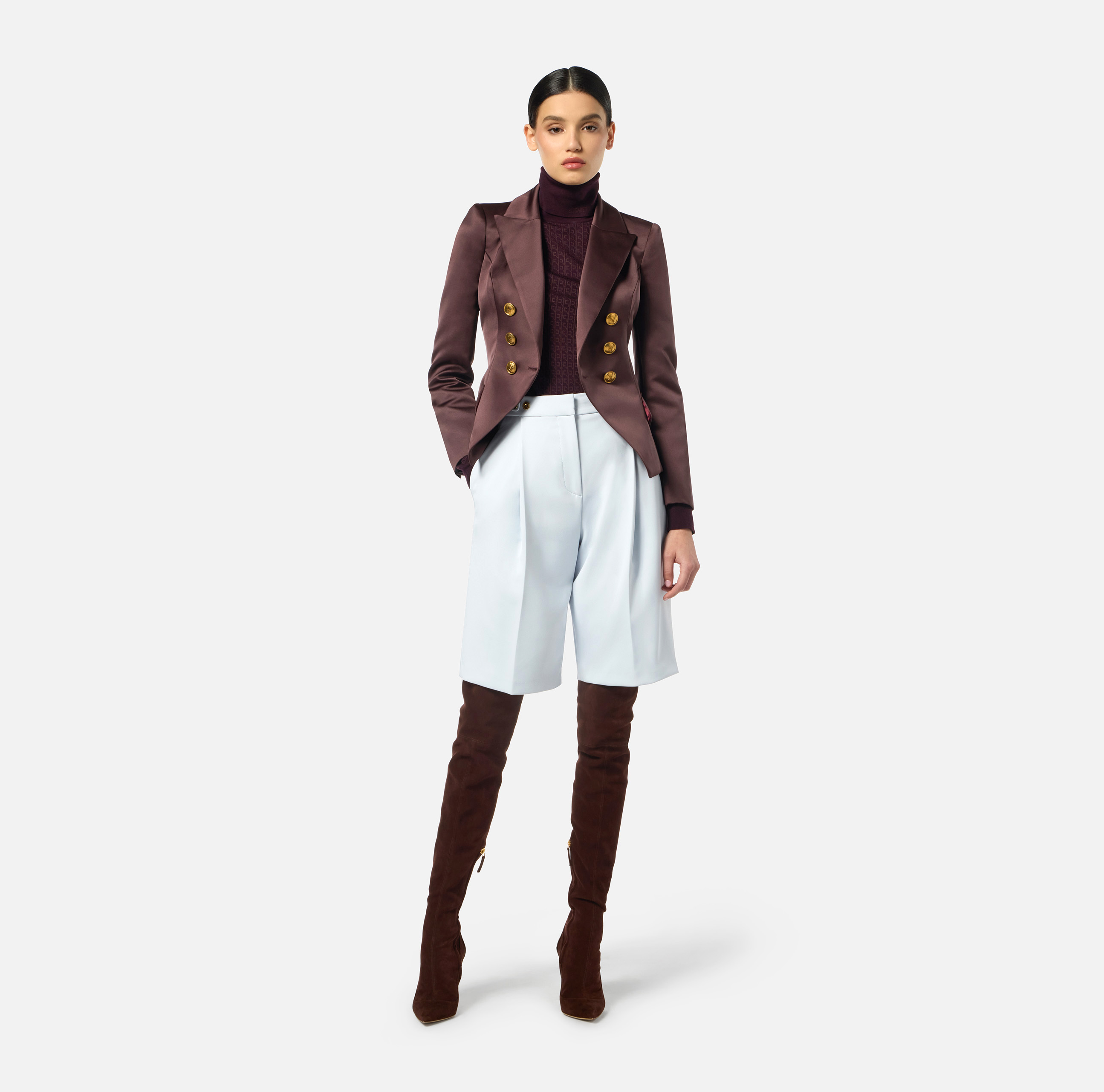 ショートパンツ ELISABETTA FRANCHI LIGHT CREPE BERMUDA WITH LOGO RIBBON Bermuda shorts in lightweight crêpe fabric with logo ribbon