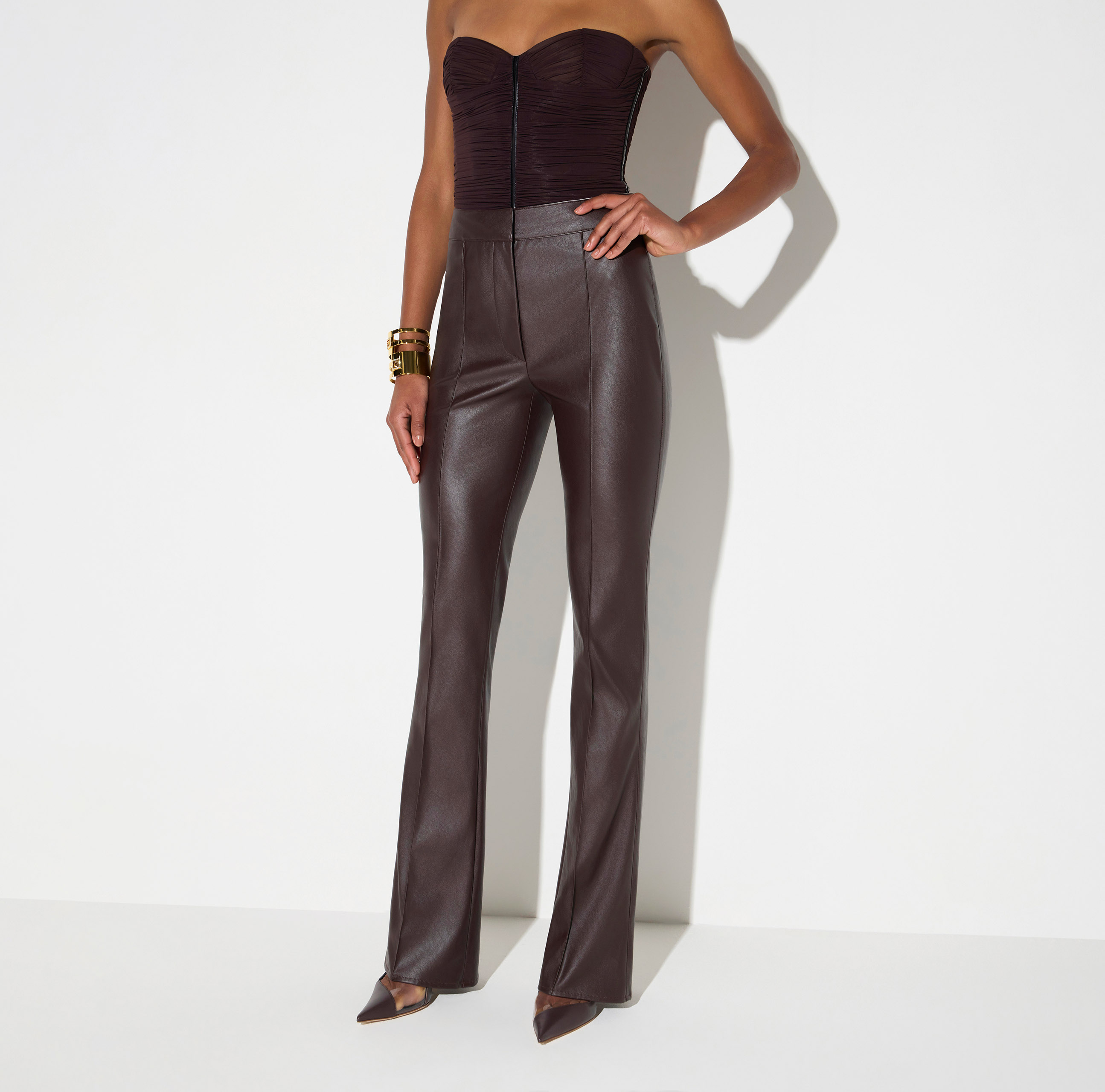 Elegant Women's Trousers and Shorts | Elisabetta Franchi