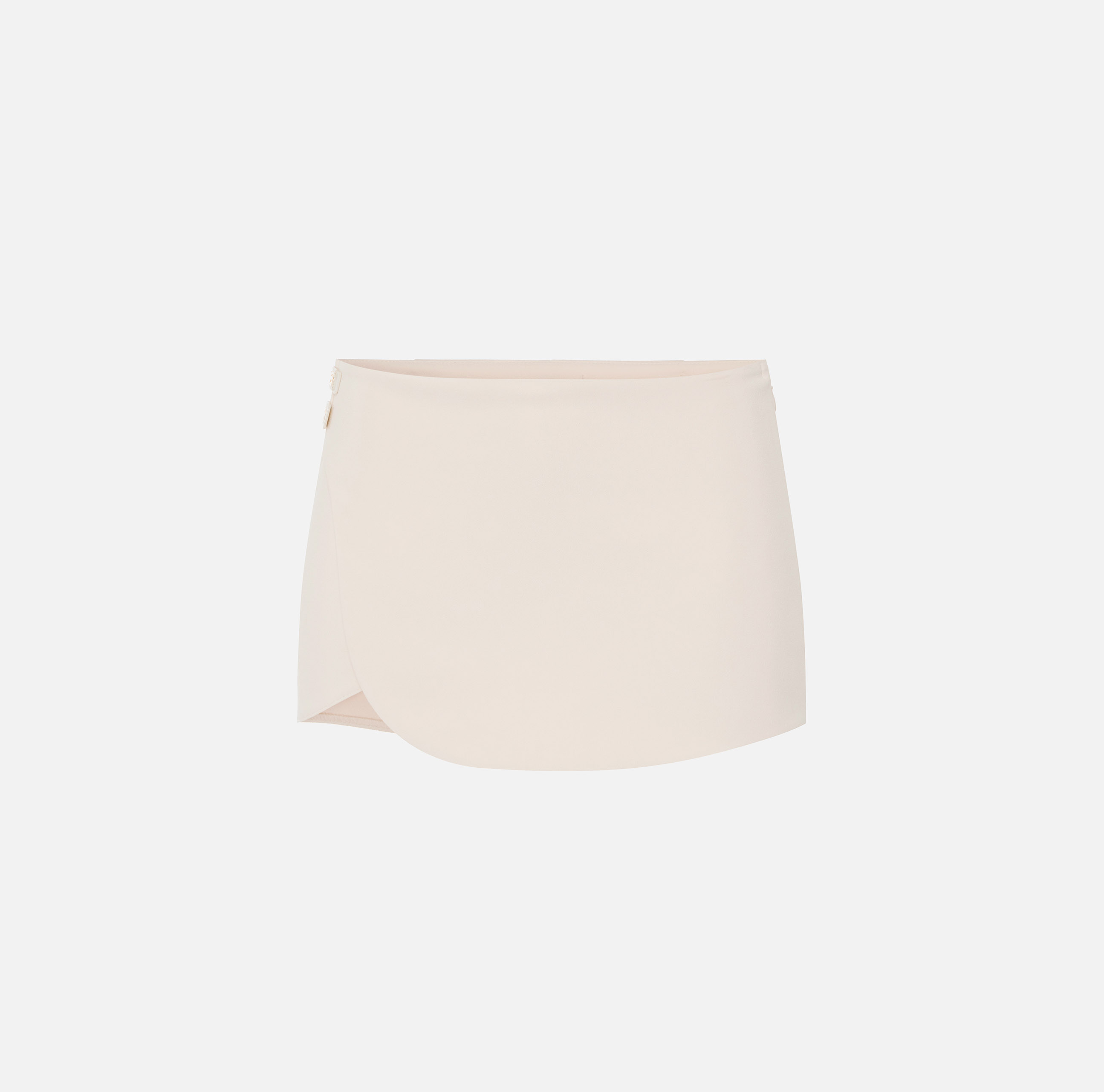 ショートパンツ ELISABETTA FRANCHI DOUBLE CREPE SHORTS WITH EMBROIDERED HEM Shorts in crêpe fabric with flaps and logo plaque
