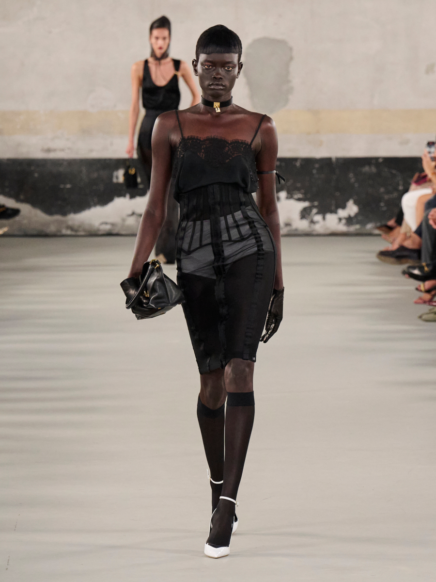 SS25 LOOK 19 - Elisabetta Franchi
