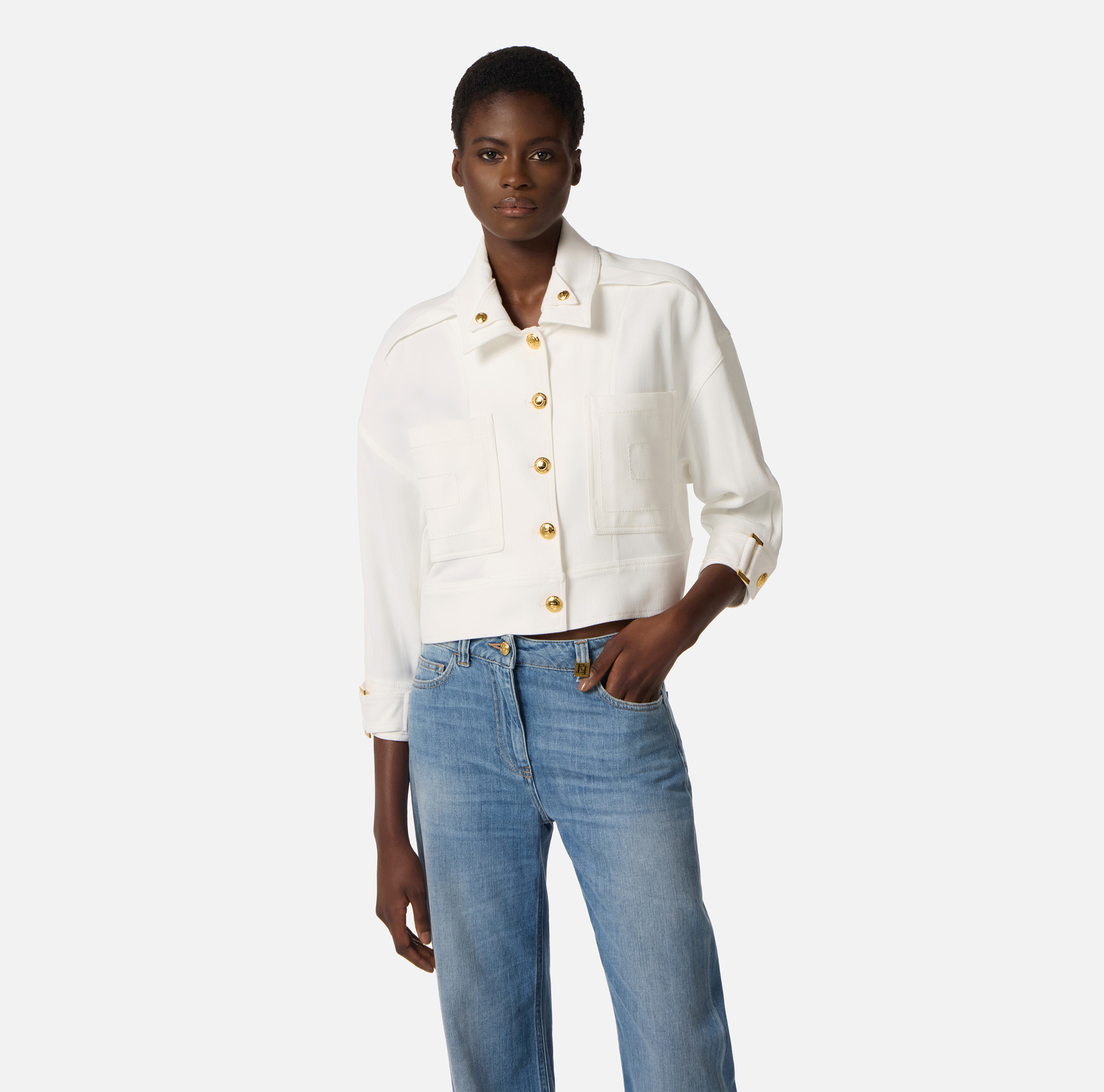 Krótki płaszcz z gabardyny z biżuteryjnymi guzikami - Elisabetta Franchi