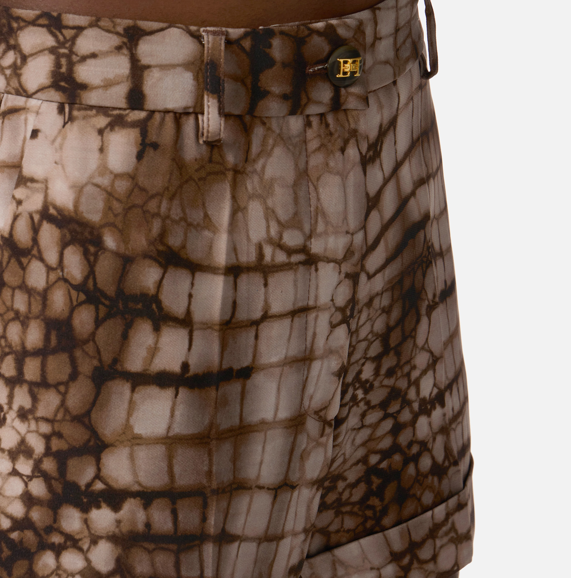 Szorty z lekkiego dżerseju z nadrukiem skóry aligatora - Elisabetta Franchi