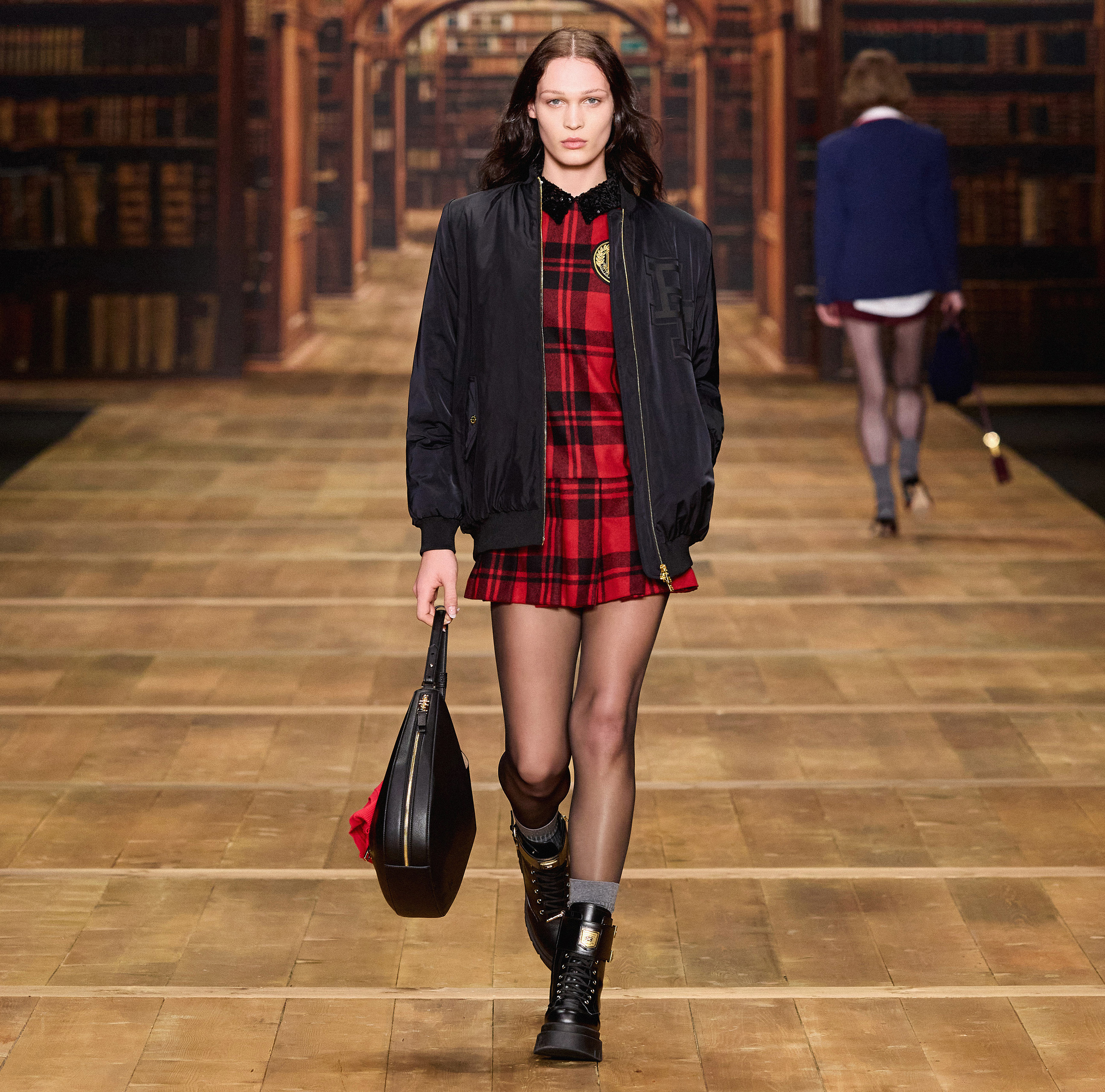 Mini-jurk van tartan wol met geborduurde patch - Elisabetta Franchi