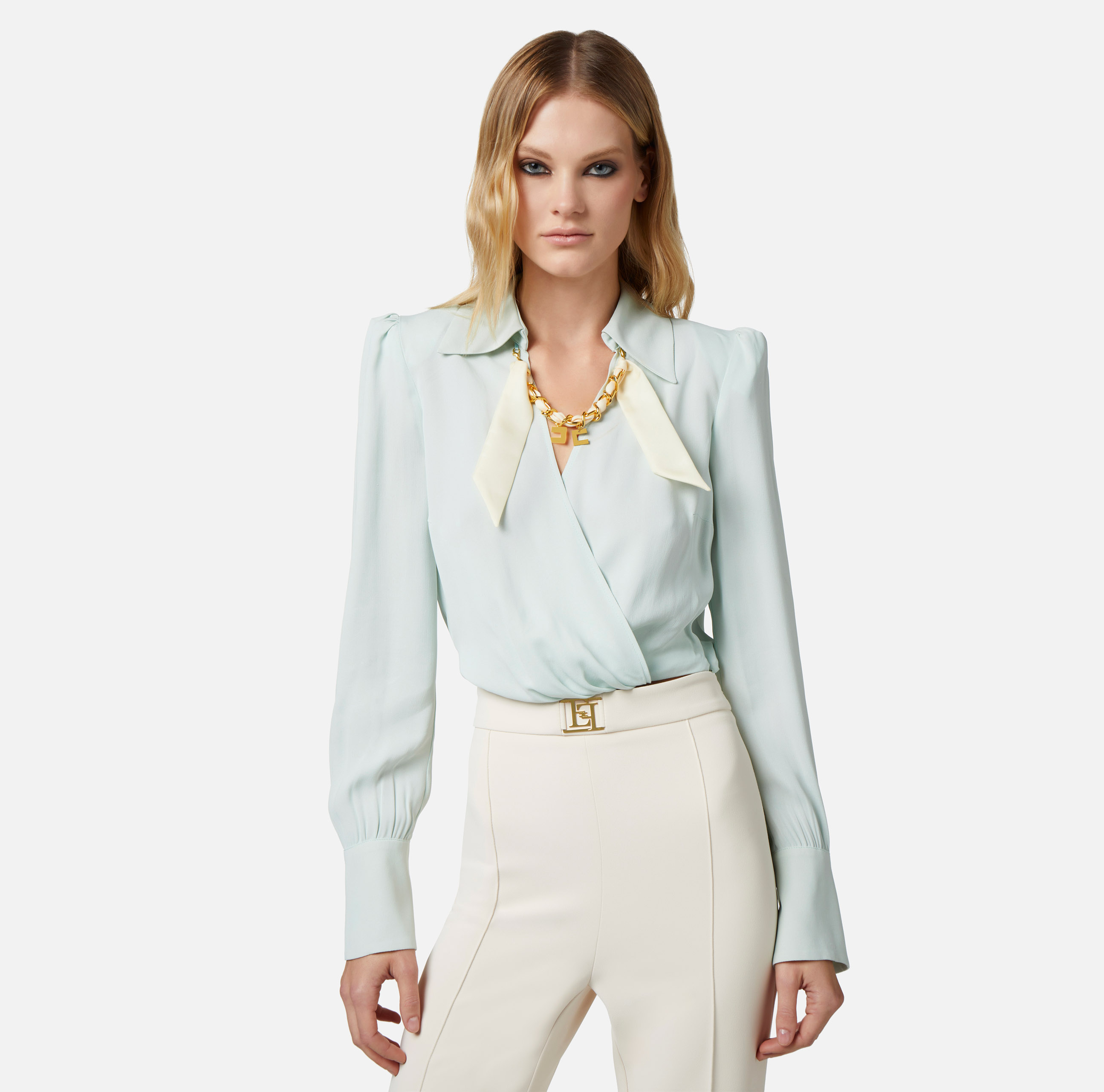 Короткая блузка из вискозного жоржета с вплетёным в цепочку шарфиком - Elisabetta Franchi