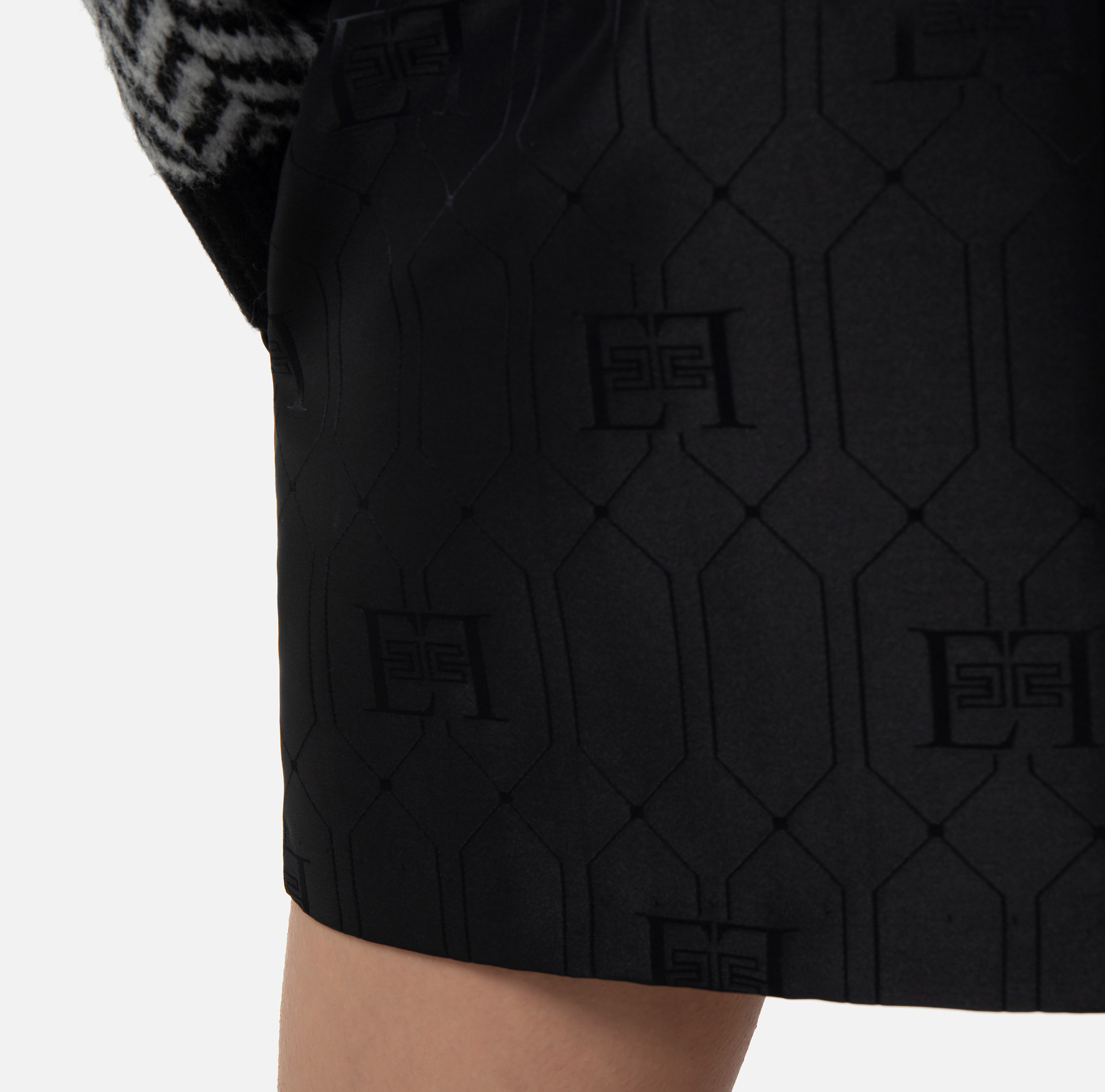 Satin miniskirt with logo pattern - Elisabetta Franchi