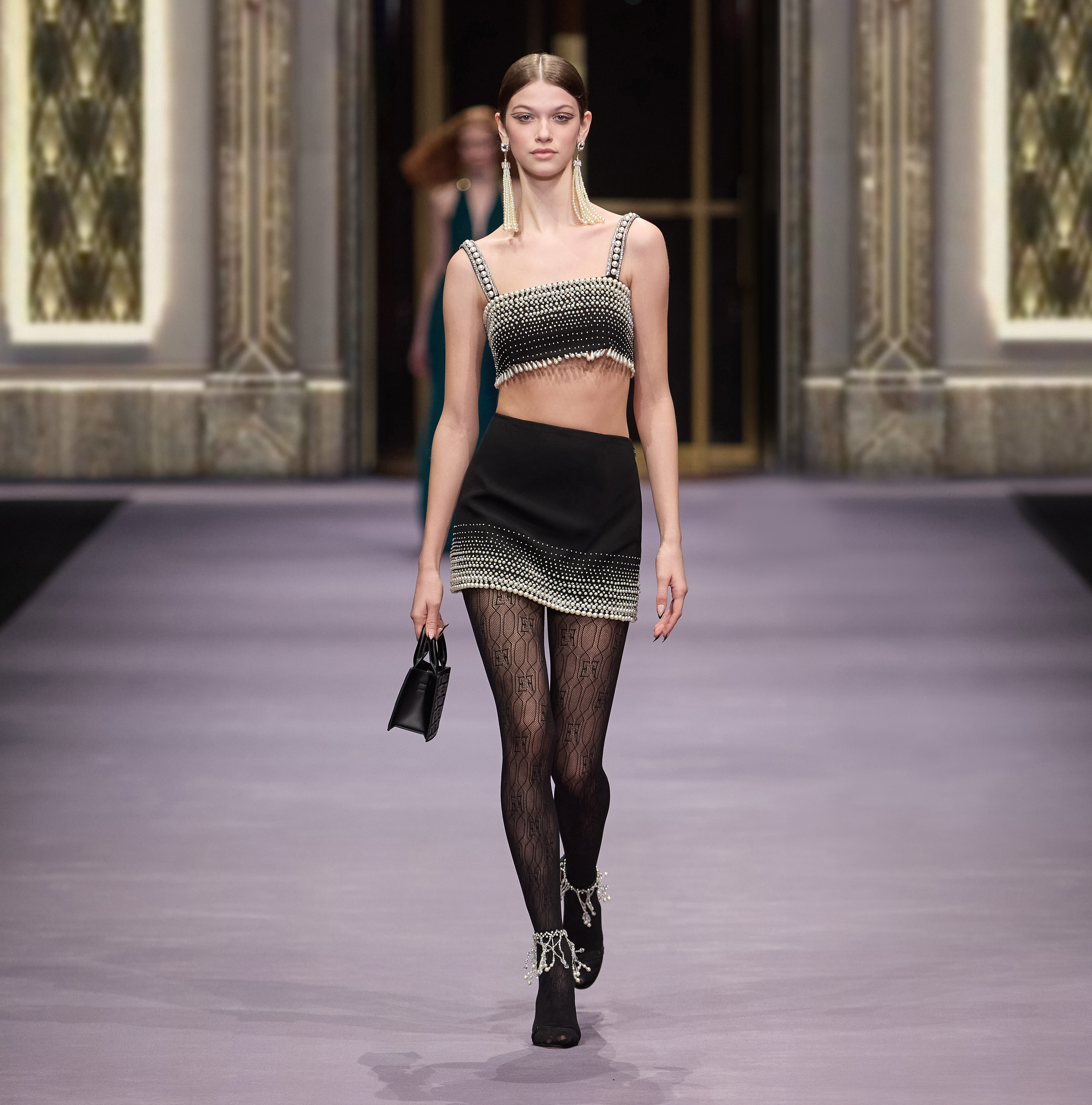 Crêpe miniskirt with embroidered pearls - Elisabetta Franchi