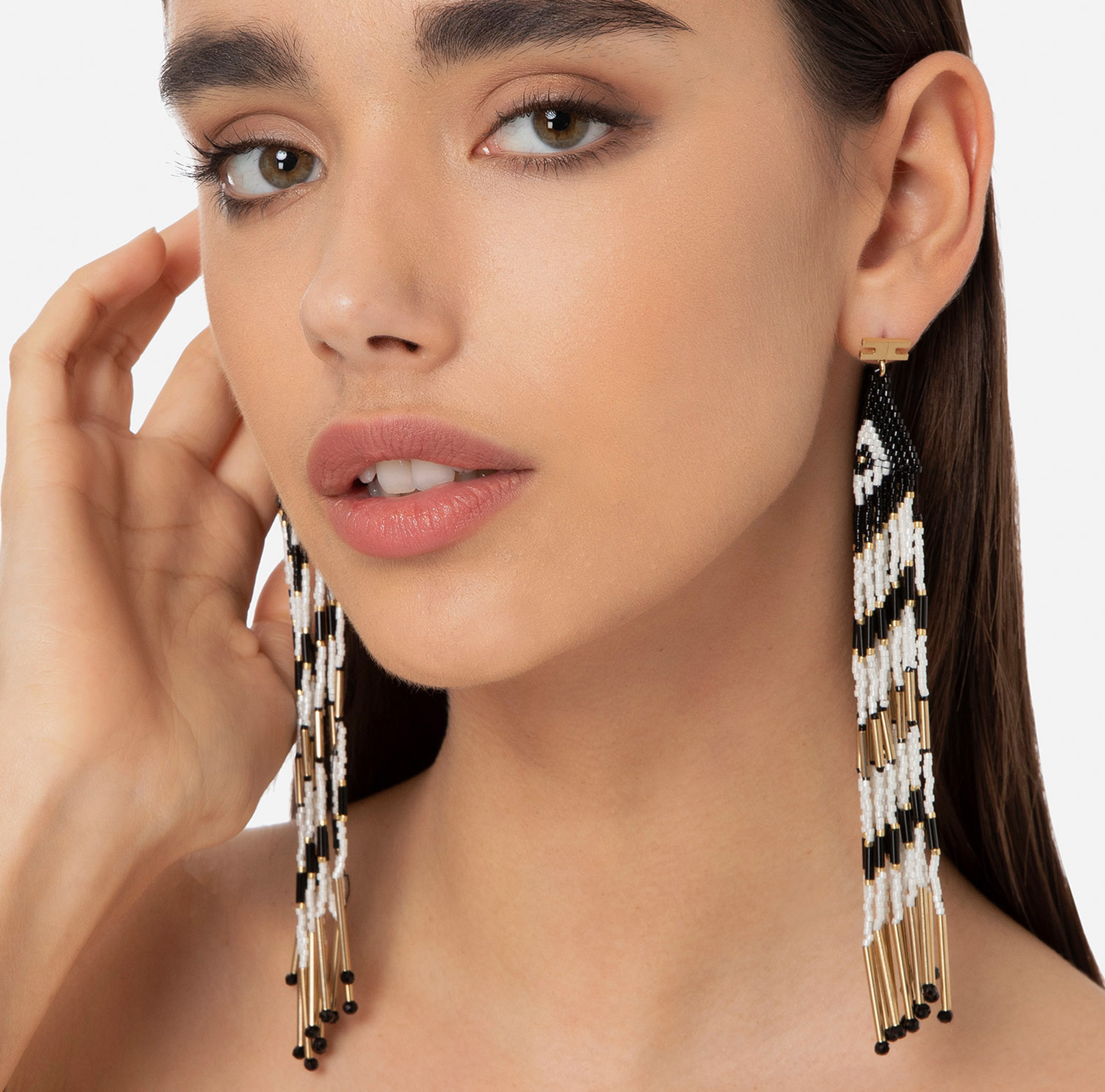 Extra-long beaded pendant earring - Elisabetta Franchi